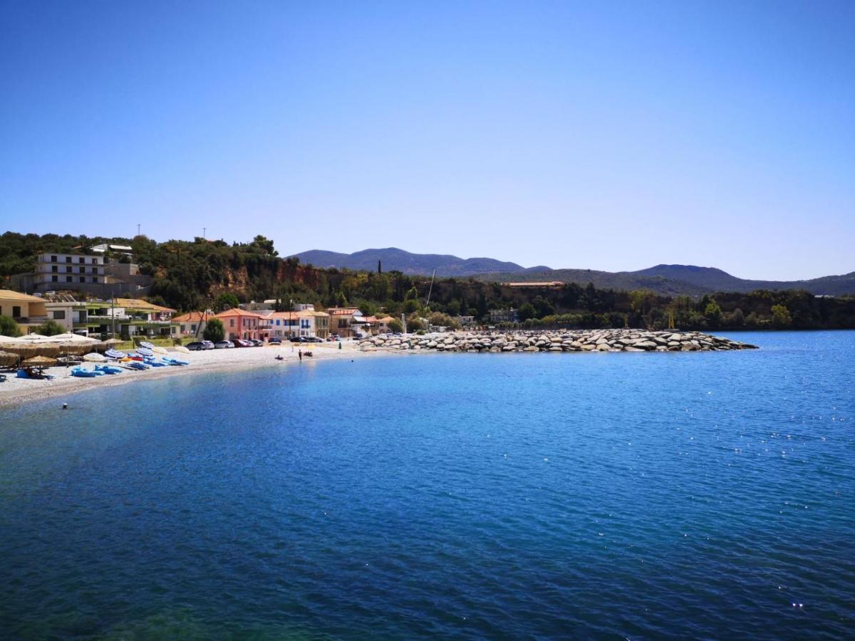 Panos & Antzy Apartments Kalamata Bagian luar foto