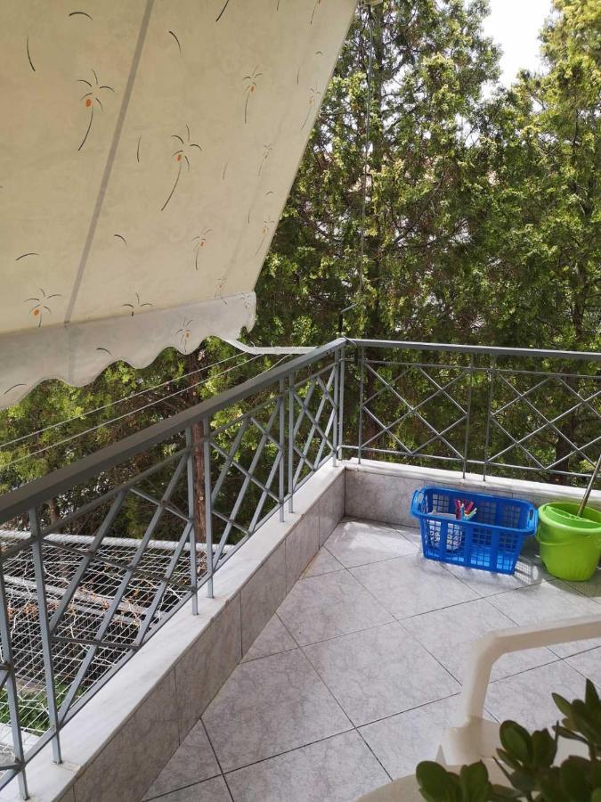 Panos & Antzy Apartments Kalamata Bagian luar foto